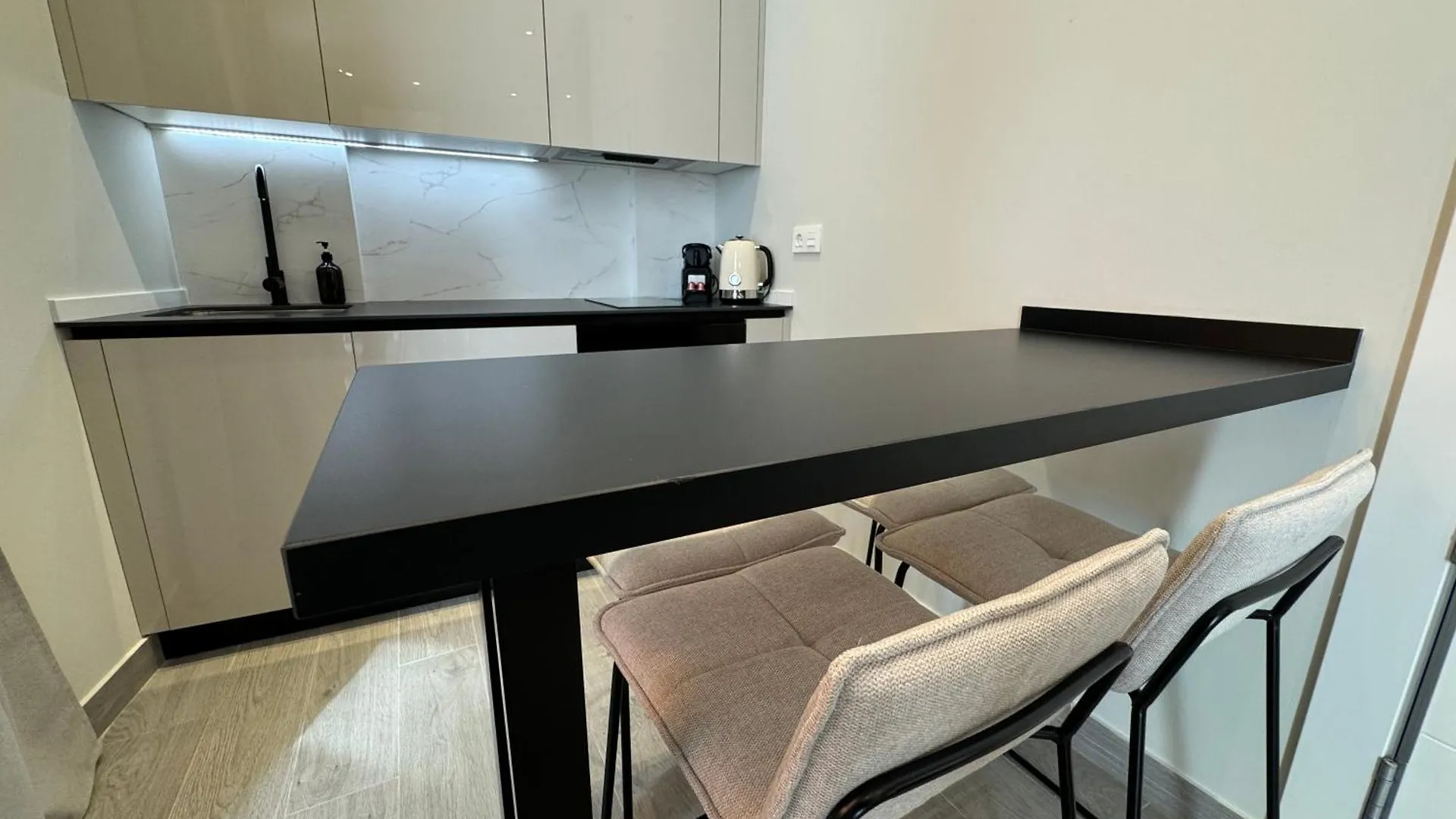 Suspiro 102 Cosmopolitan Loft Apartment Granada Spain