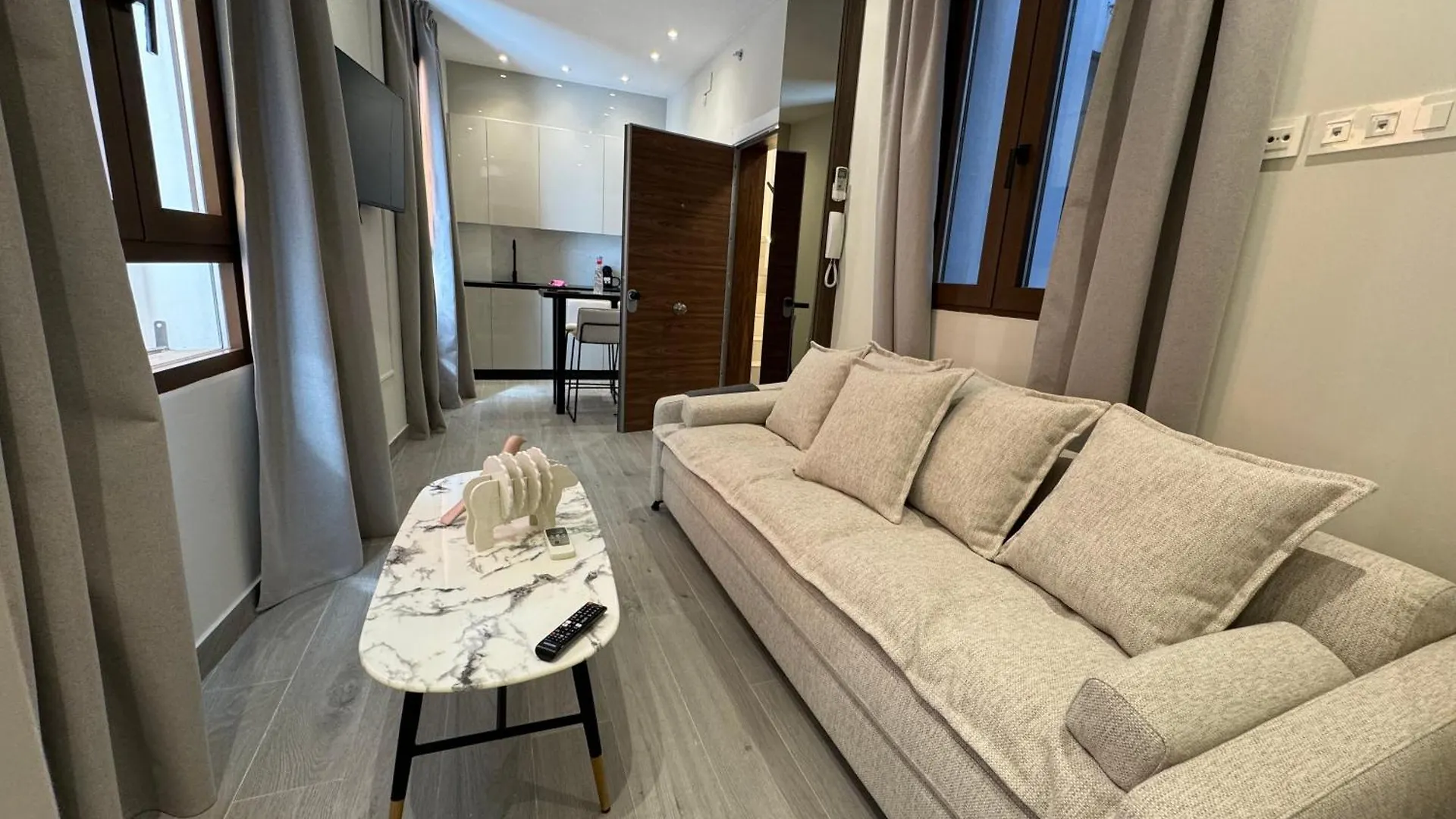 Suspiro 102 Cosmopolitan Loft Apartment Granada