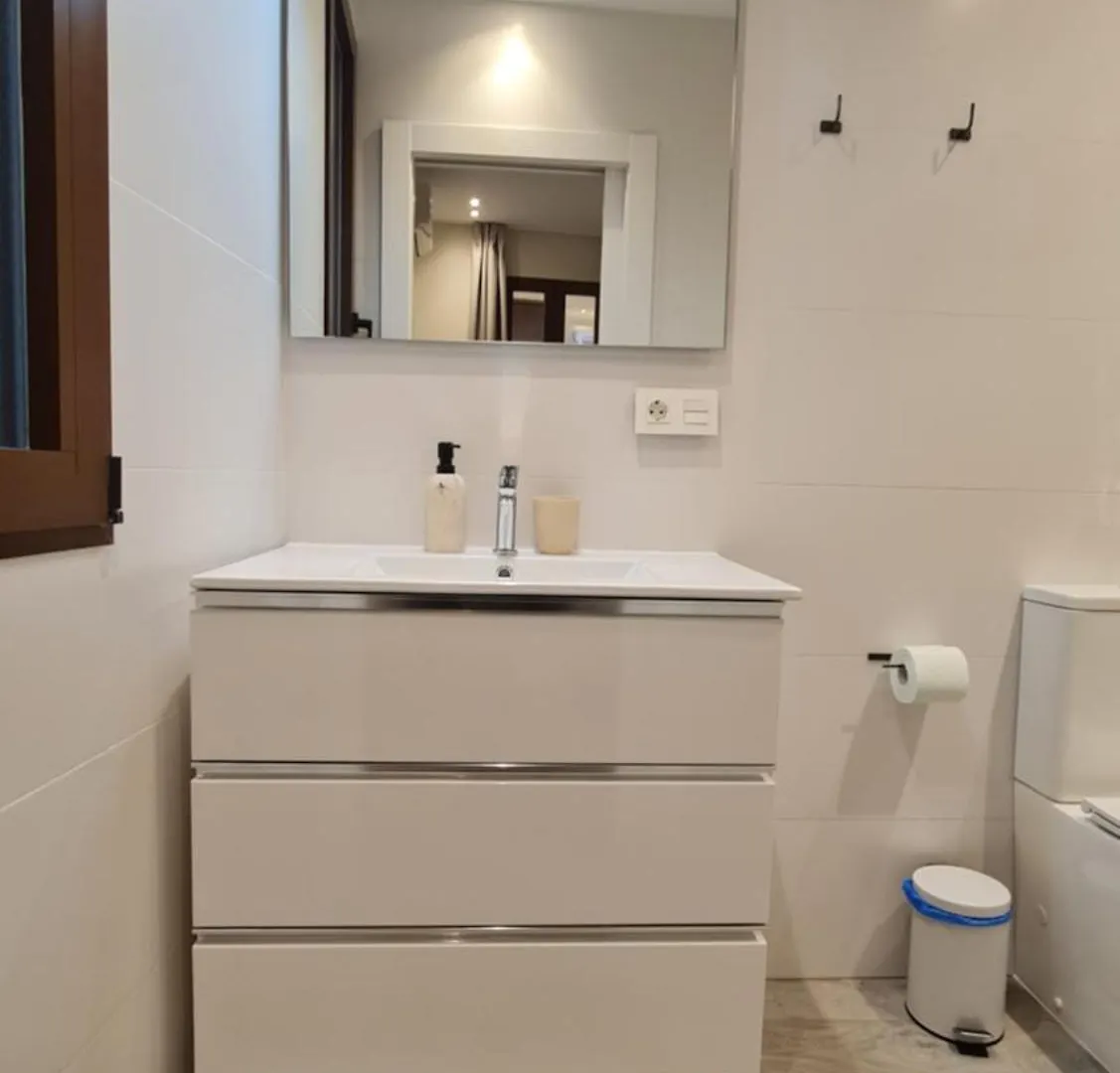 Suspiro 102 Cosmopolitan Loft Apartment Granada