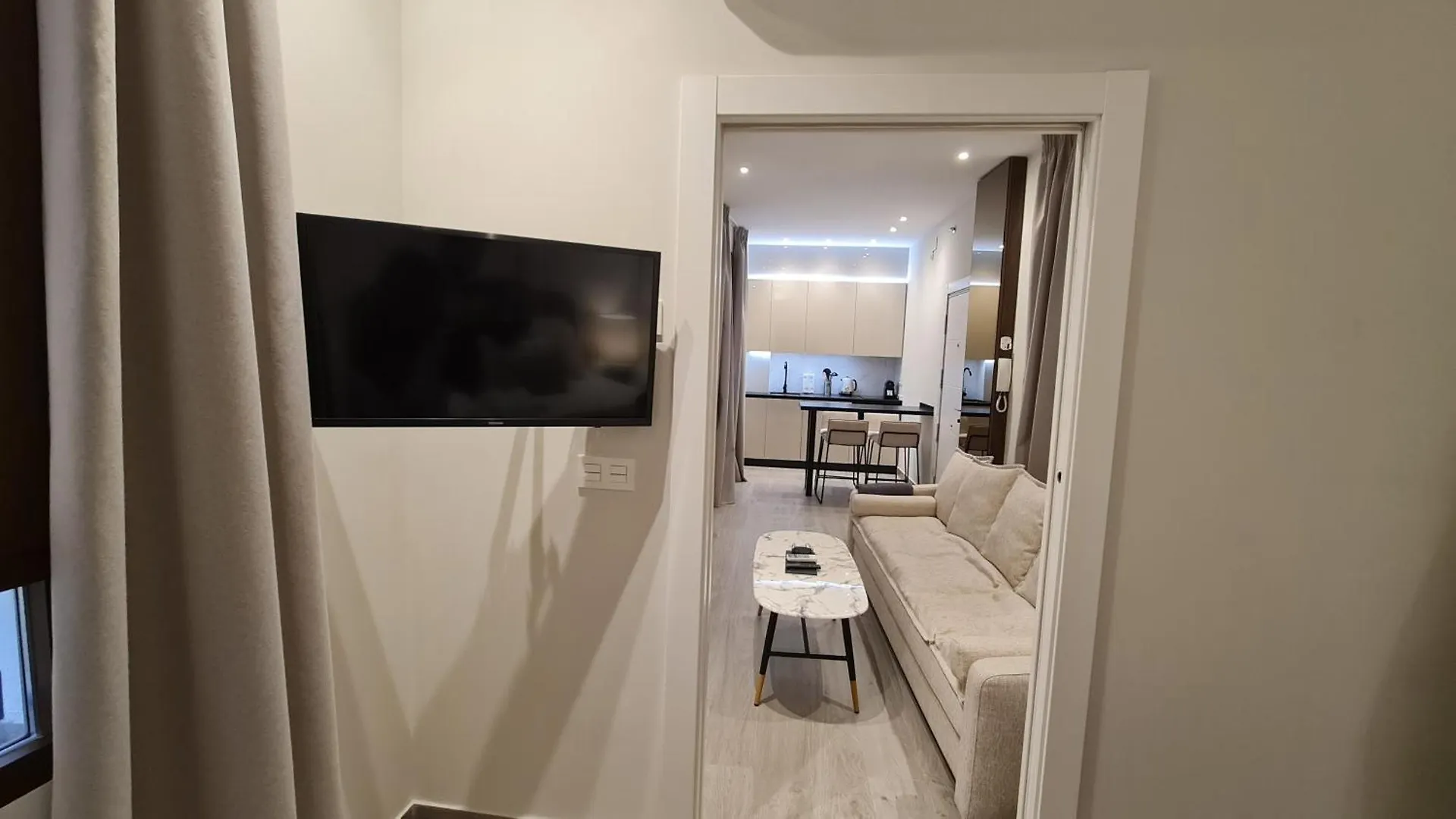 Suspiro 102 Cosmopolitan Loft Apartment Granada